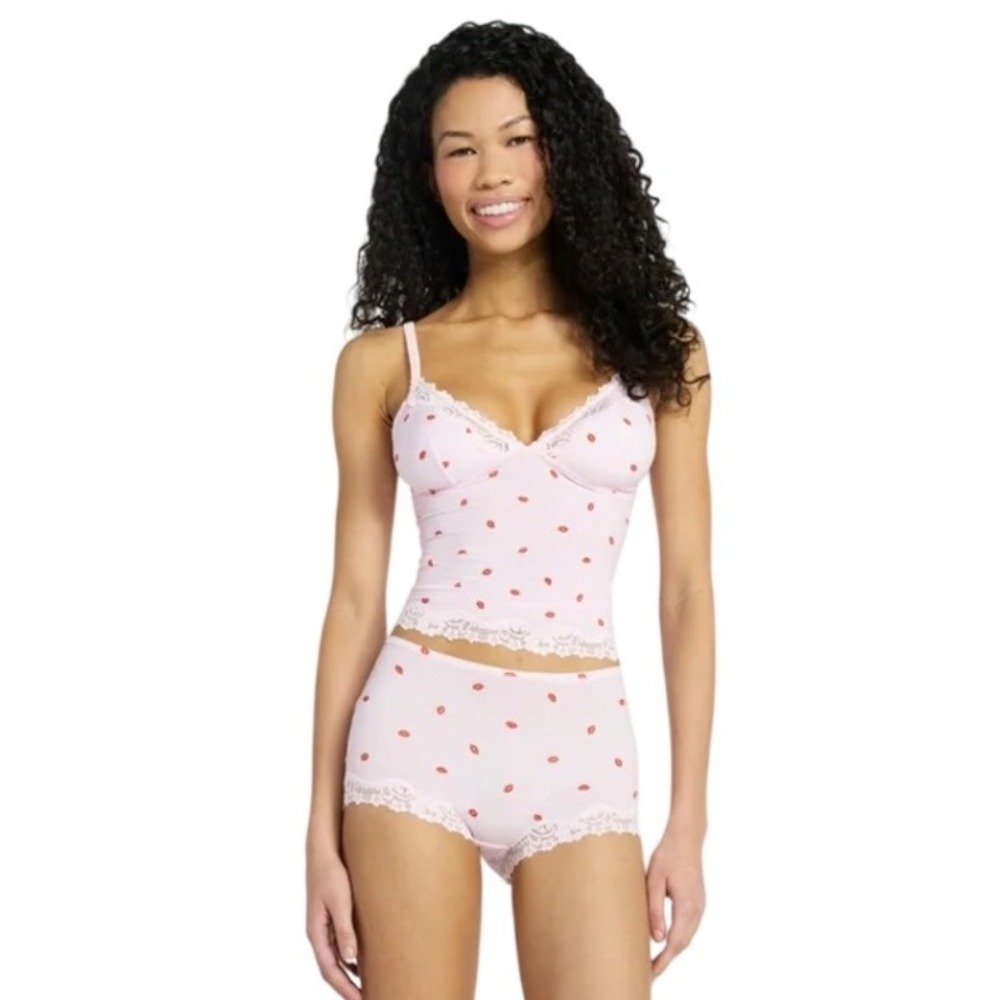 No Boundaries Fit‎ Stretch Cami Set XXL Pink Red Lips Lace Pajamas Valentine's